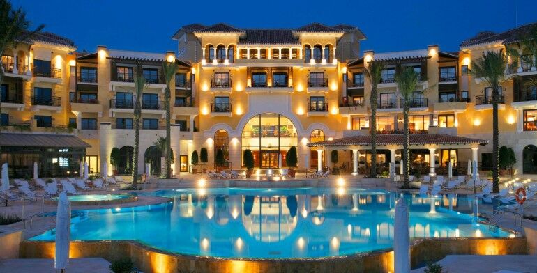 Accommodation<br>& Land Services